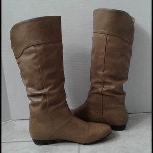 Cliffs by White Mountain Freewill Boot - Size 9M